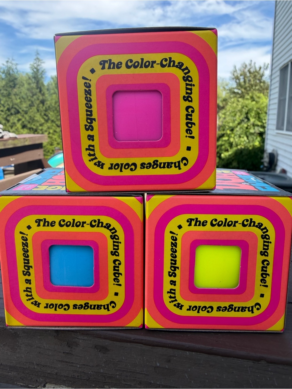 NeeDoh Color Change Cube- Doh filled-Set of 3